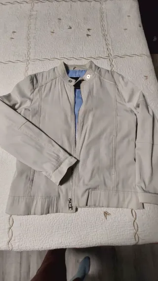 Chaqueta beige hombre