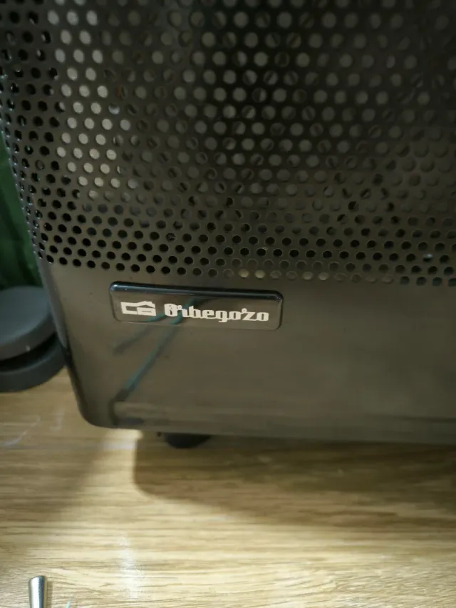 Estufa de Gas Orbegozo Negra