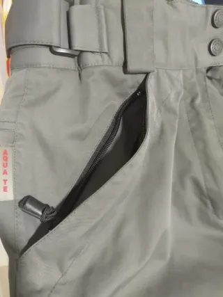 Pantalón de esquí Boomerang con tirantes Talla 38.