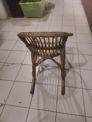 Mecedora infantil de mimbre
