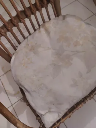 Mecedora infantil de mimbre