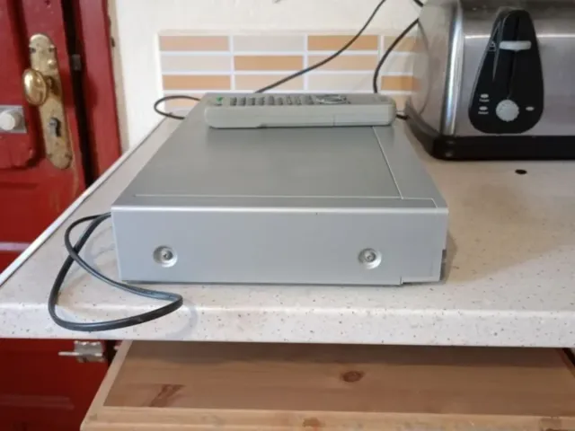 Reproductor CD y DVD Sony