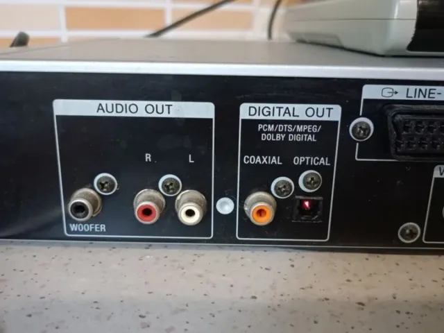 Reproductor CD y DVD Sony