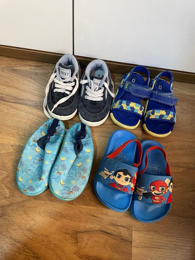 Lote 4 pares zapatos niño Talla 22