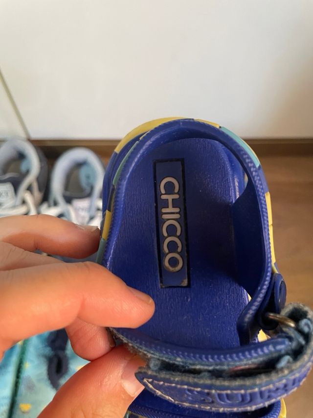 Lote 4 pares zapatos niño Talla 22