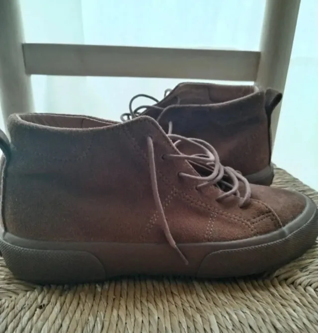 Botín Superga Marrón usados una única vez.