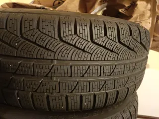 Neumáticos Pirelli 235/50 R19 103H Winter 210 SII