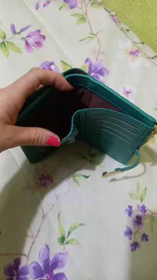 Cartera Turquesa ,Mujer Nueva!