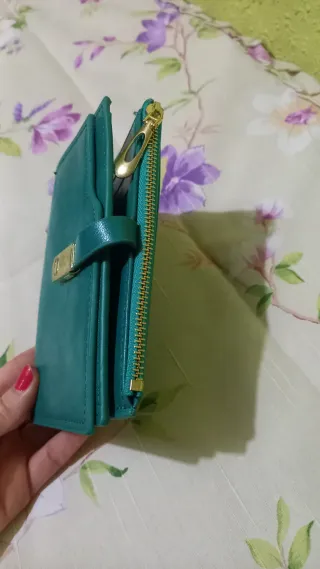 Cartera Turquesa ,Mujer Nueva!