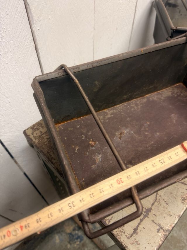 Caixas metálicas Vintage