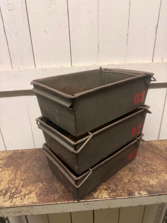 Caixas metálicas Vintage