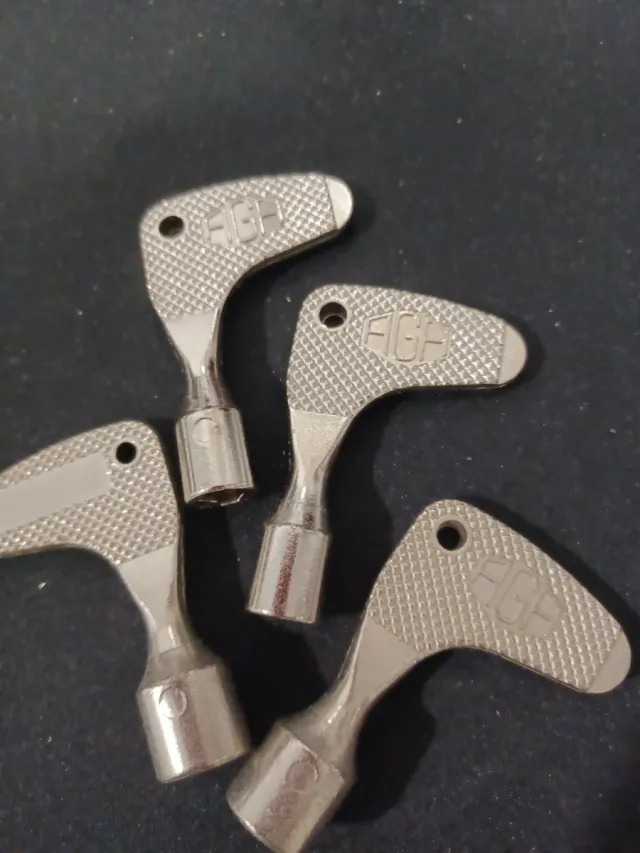 4 Llaves de Ascensor