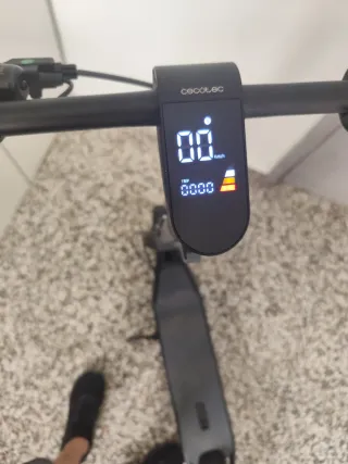 Patinete Eléctrico Cecotec D40XL