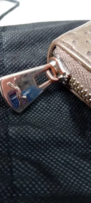 Monedero Bimba y Lola piel perforada.