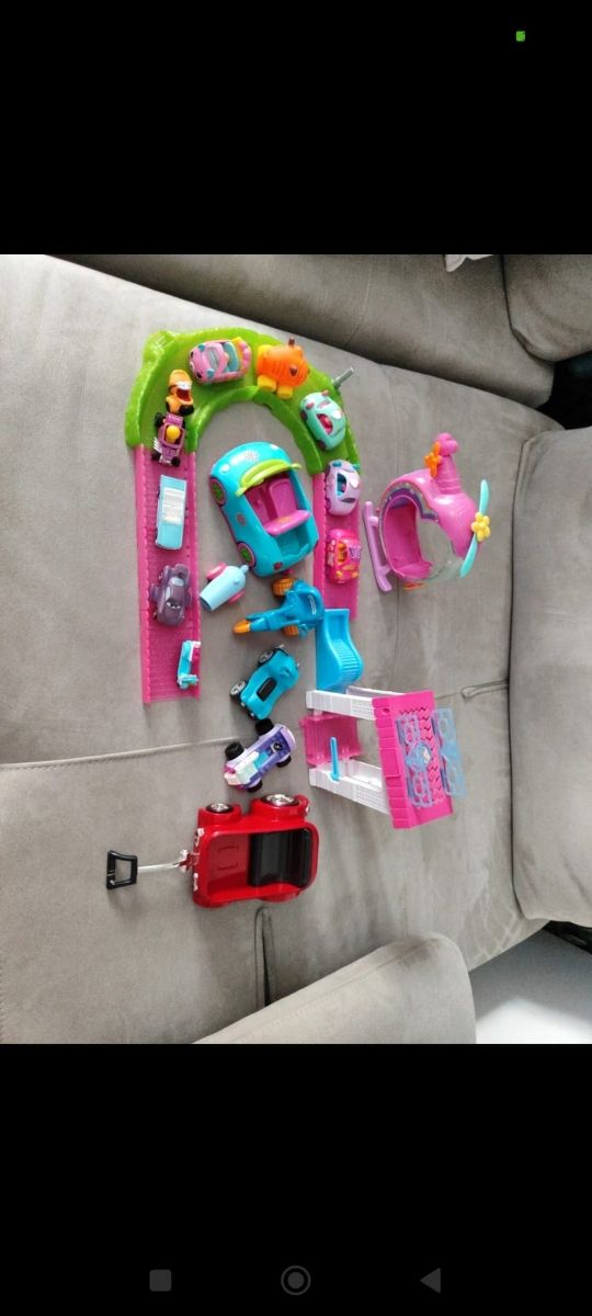 Set giochi bimbi: elicottero, macchinine, pista