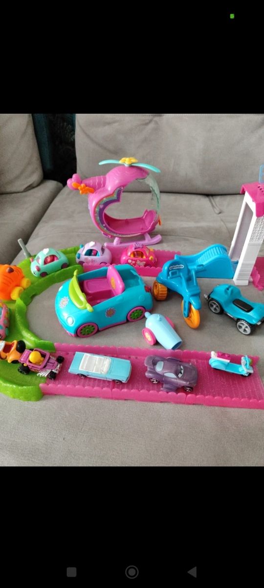 Set giochi bimbi: elicottero, macchinine, pista