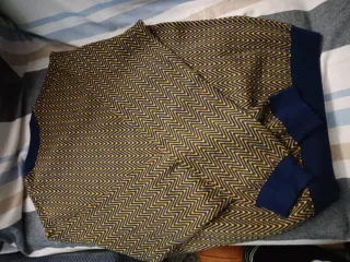 Maglione uomo fantasia zig-zag blu e giallo
