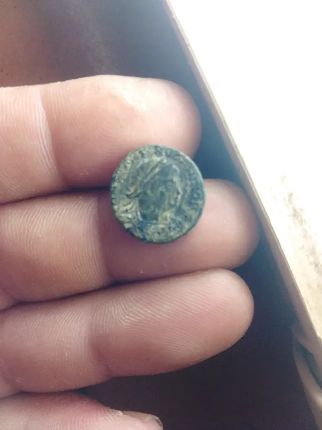 Moneda Antigua Constantino ll ceca Roma tercera of