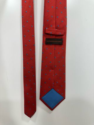 Corbata Victorio & Lucchino lunares