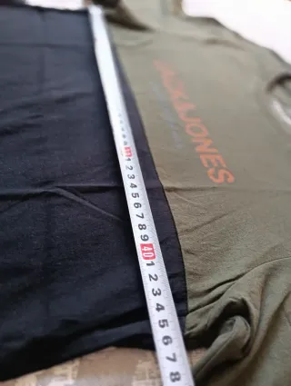 Camiseta Jack & Jones verde y negra