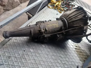 Motor Ford 6 Cilindros + Transmisión