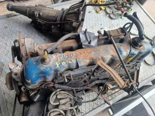 Motor Ford 6 Cilindros + Transmisión