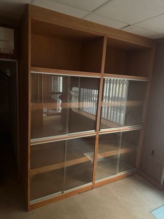 Mobiliario de Panadería Madera y Cristal