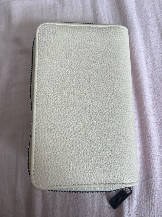 Portafoglio bianco in similpelle