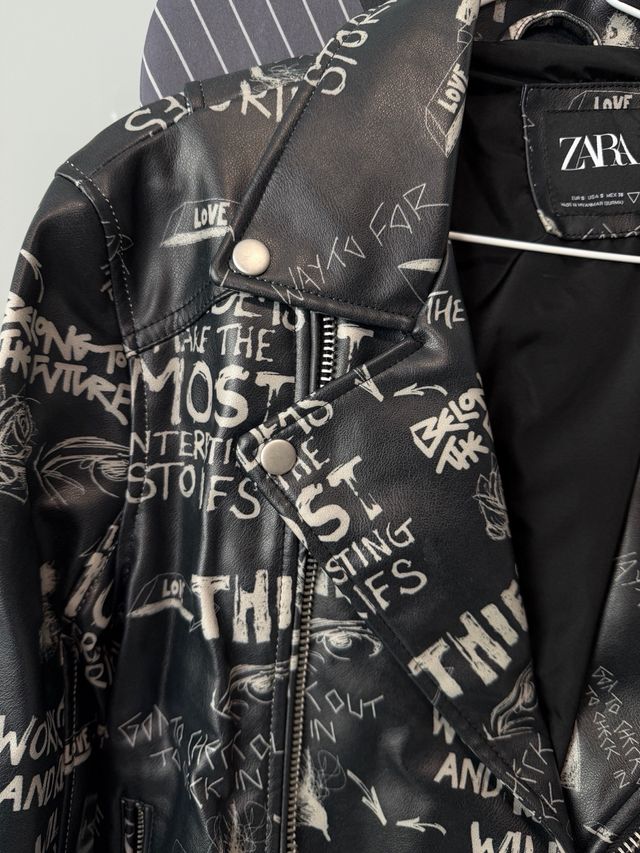 Chaqueta Zara Diseño Graffiti Talla S