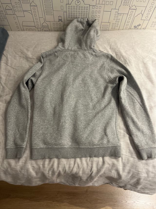 Sudadera con estampado Pray gris