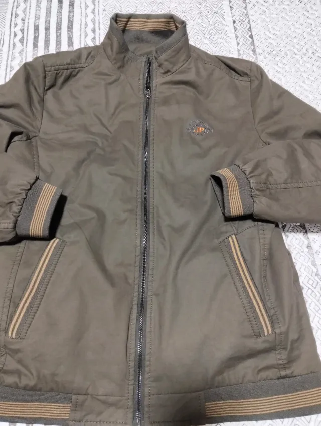 Chamarra Bomber Invierno Oliva