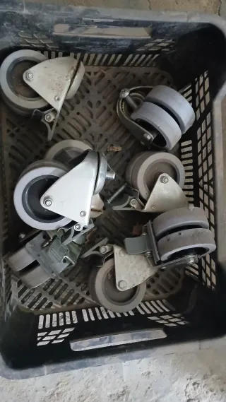 Rueda doble con freno