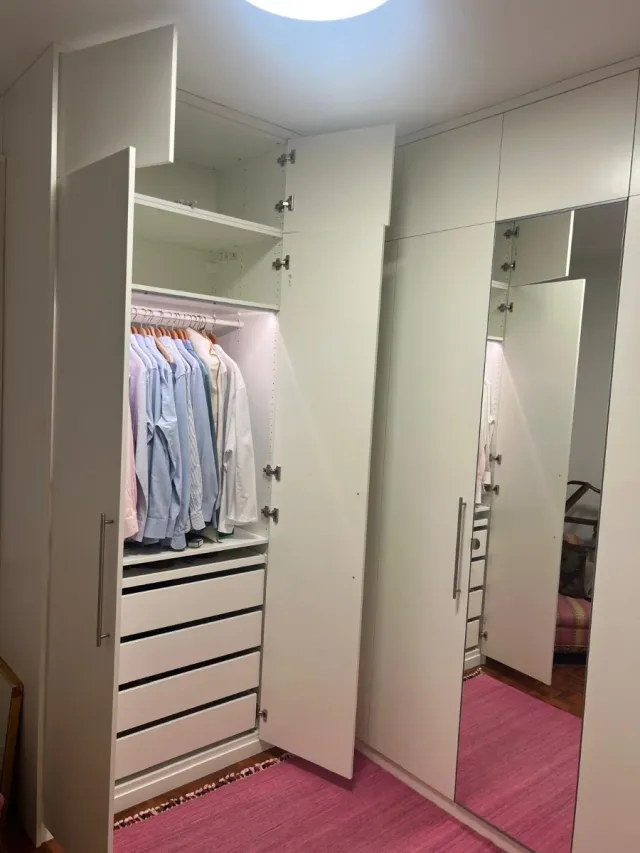 Armarios modulares IKEA blancos