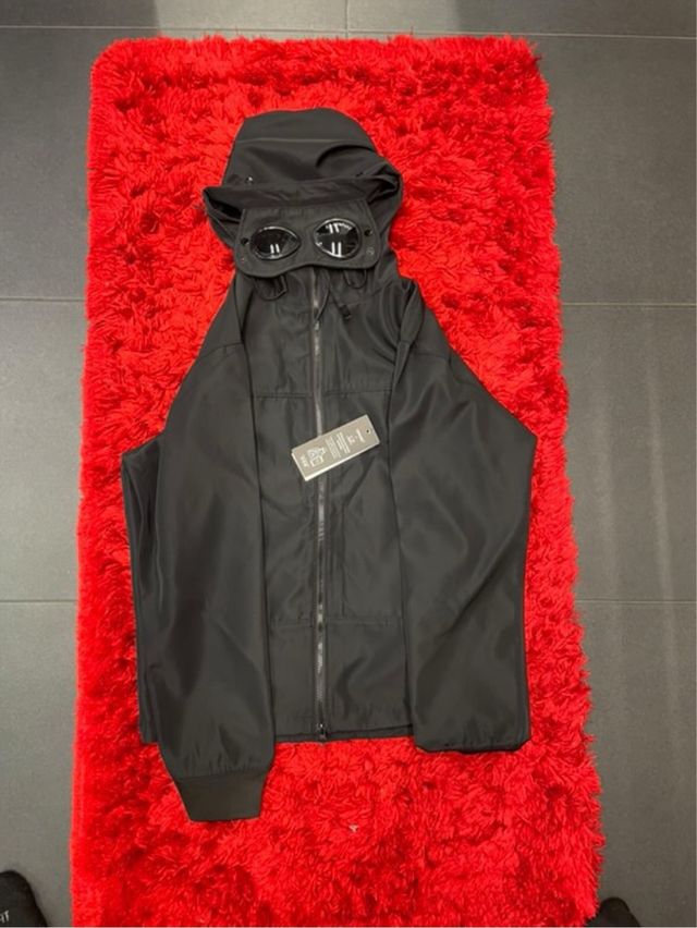 Cortavientos CP Company Negro Gafas Integradas