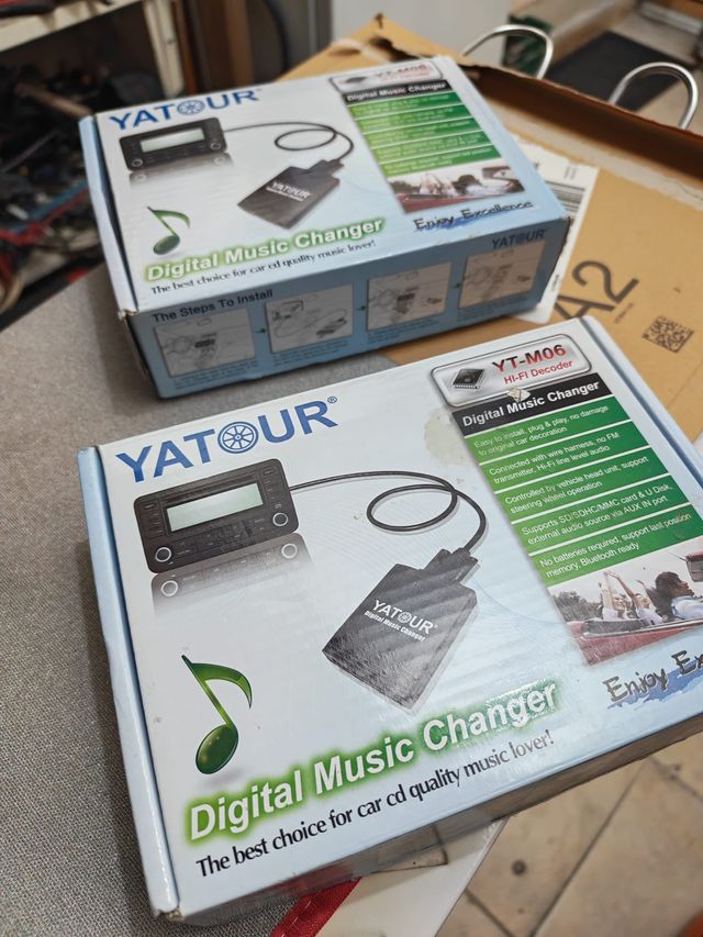 Yatour YT-M06 Digital Music Changer