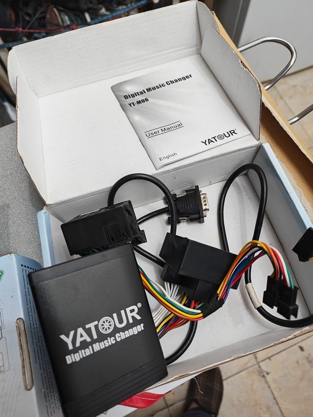 Yatour YT-M06 Digital Music Changer