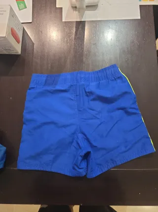 Bañador Nike Talla S (8-9 años)