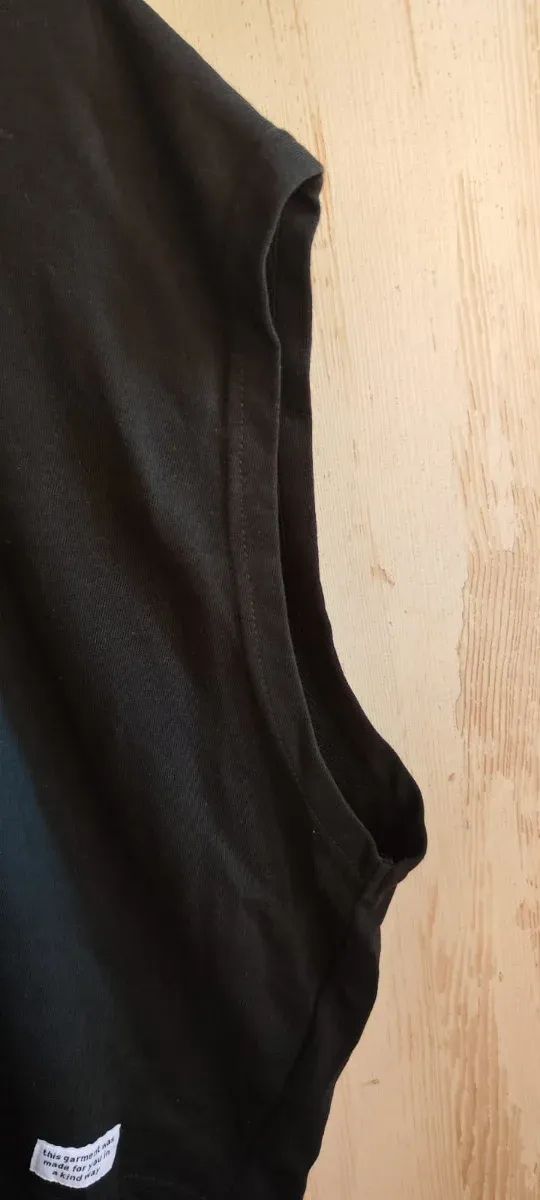 Lote 2 sudaderas sin mangas negro y blanco