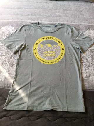 Camiseta Jack & Jones verde y amarilla