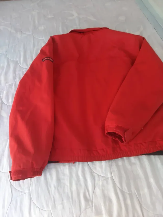 Cazadora hombre con capucha