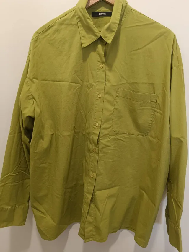 Camisa oversize verde lima