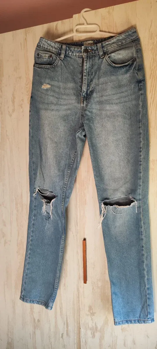 Pantalones vaqueros desgastados azules