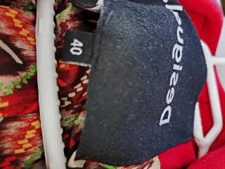 Chaqueta Desigual Roja Flores Talla M