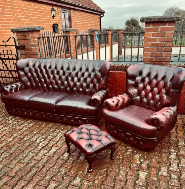 Sofá, butaca y puff de cuero Thomas Lloyd