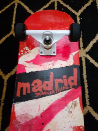 Tabla de skate Madrid Stranger Things