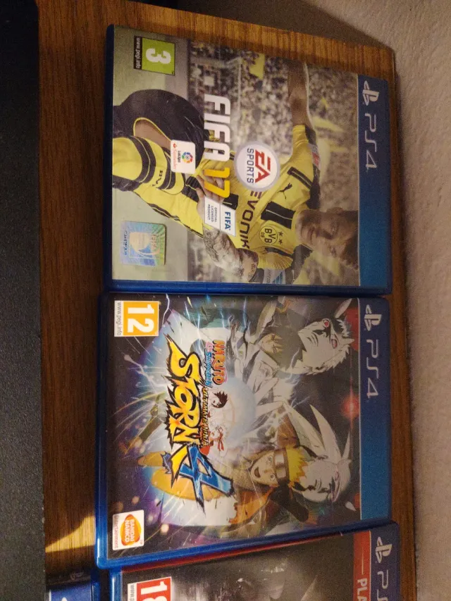 PS4 + Mando + Juegos