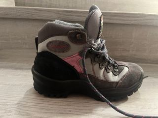 Scarponcini da montagna robusti