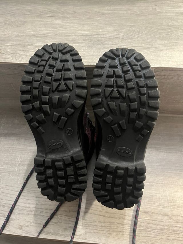 Scarponcini da montagna robusti