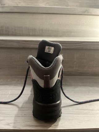 Scarponcini da montagna robusti