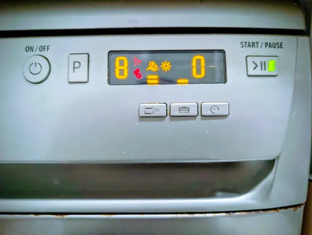 Lavavajillas 45cm Hotpoint Ariston 9 programas